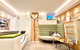 Zirben Spa - Wellness Ferienwohnung in Bayern l Altmühltal l Privater Whirlpool&Sauna l DTV 5 Sterne für Paare und Familie